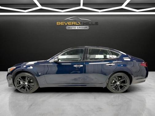 2019 INFINITI Q70 3.7X LUXE