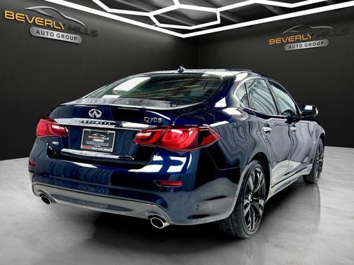 Blue 2019 INFINITI Q70 3.7X LUXE