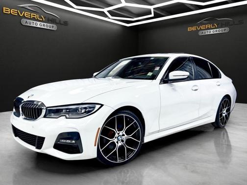 White 2022 BMW 330 i xDrive