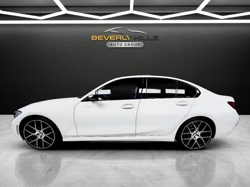 White 2022 BMW 330 i xDrive
