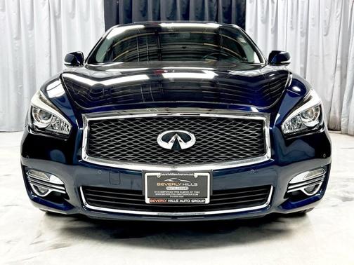 2017 INFINITI Q70L 3.7X