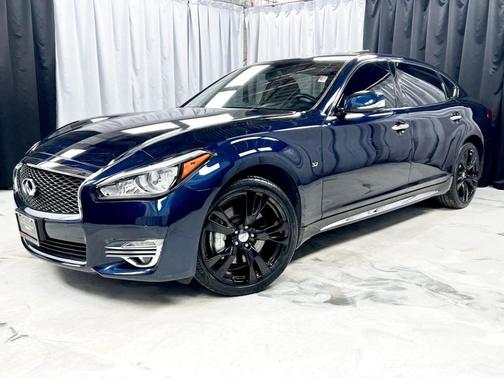 2017 INFINITI Q70L 3.7X