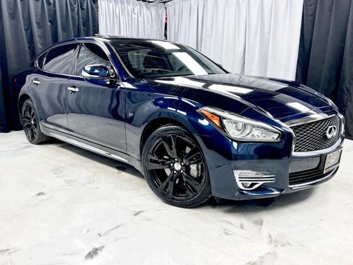 2017 INFINITI Q70L 3.7X