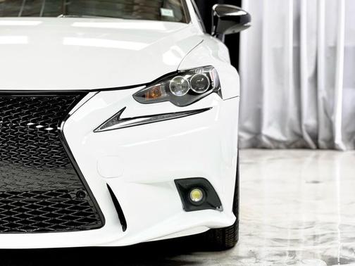 2016 Lexus IS 300 Base