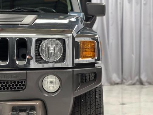 2006 Hummer H3 Base