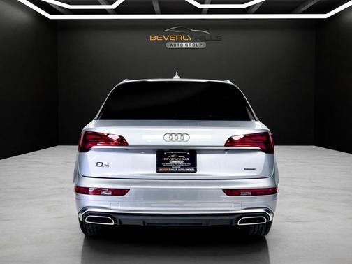 Florett Silver Metallic 2022 Audi Q5 45 S line quattro Premium