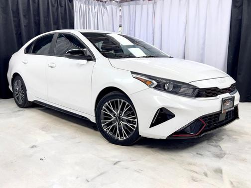 White 2022 Kia Forte GT-Line