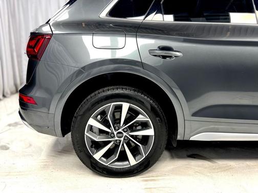 2023 Audi Q5 45 S line Premium Plus
