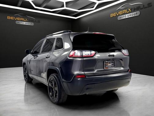 Gray 2020 Jeep Cherokee Latitude Plus