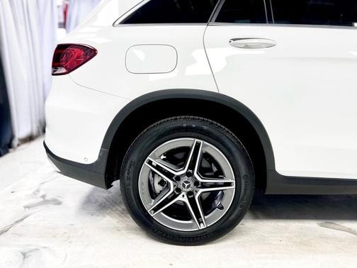 White 2021 Mercedes-Benz GLC 300 Base 4MATIC