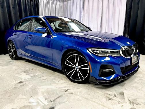 2019 BMW 330 i xDrive