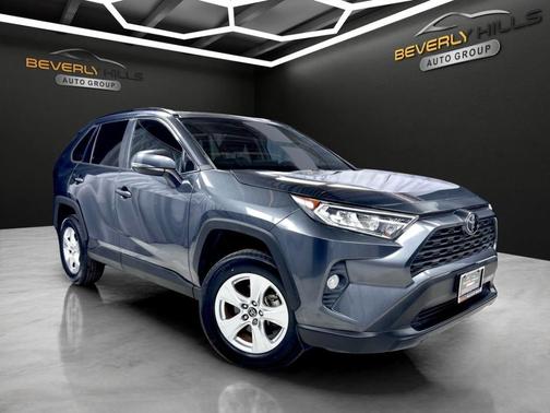 Gray 2019 Toyota RAV4 XLE