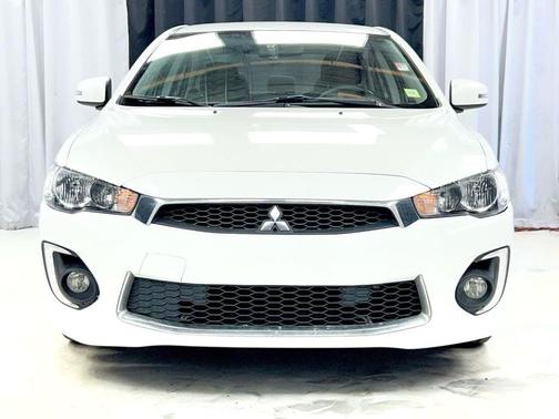 2017 Mitsubishi Lancer ES