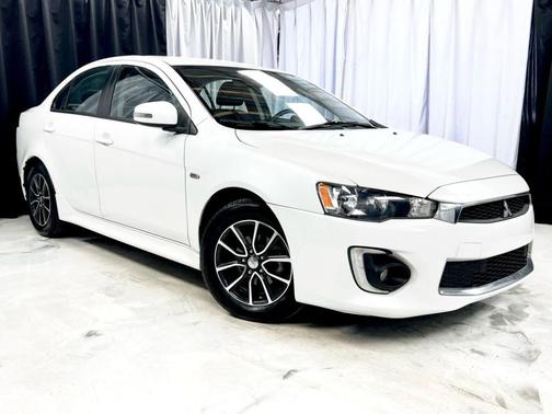 2017 Mitsubishi Lancer ES