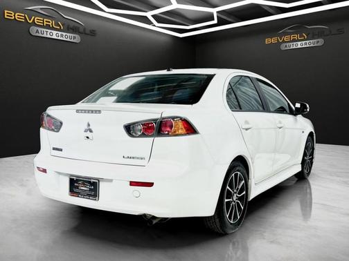White 2017 Mitsubishi Lancer ES