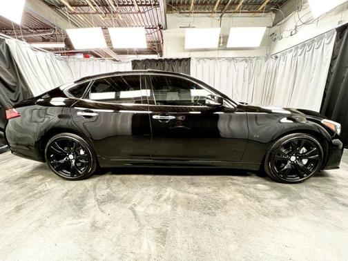 2015 INFINITI Q70 5.6