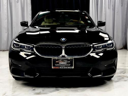 2021 BMW 330 i xDrive