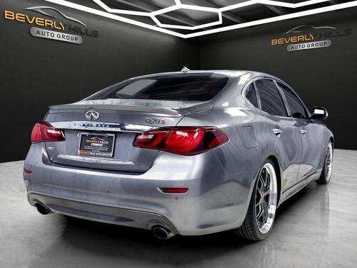 Graphite Shadow 2015 INFINITI Q70 5.6X