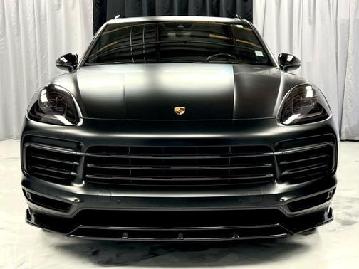 2021 Porsche Cayenne Base