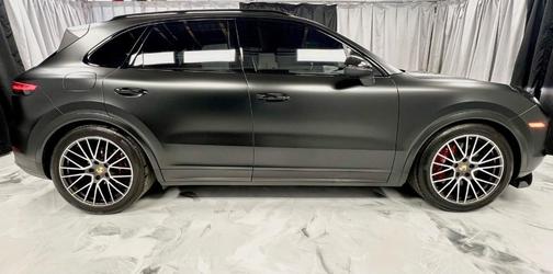 2021 Porsche Cayenne Base