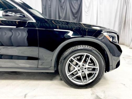 2017 Mercedes-Benz GLC 300 Base 4MATIC