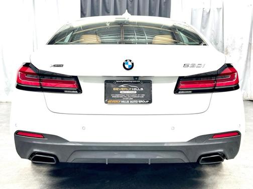 2022 BMW 530 i xDrive