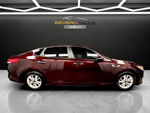 Maroon 2018 Kia Optima LX