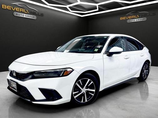 White 2022 Honda Civic LX