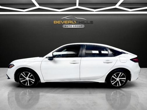 White 2022 Honda Civic LX