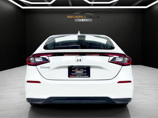 White 2022 Honda Civic LX