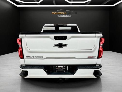 White 2022 Chevrolet Silverado 1500 RST