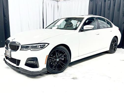 2019 BMW 330 i xDrive