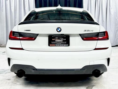 2019 BMW 330 i xDrive