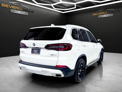 White 2023 BMW X5 xDrive40i