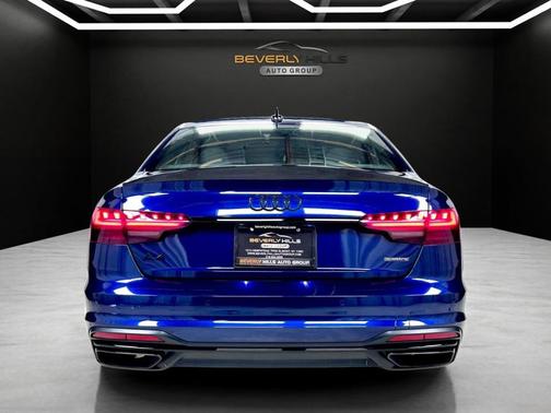 Navarra Blue Metallic 2022 Audi A4 45 S line quattro Premium