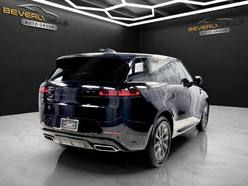 Santorini Black 2024 Land Rover Range Rover Sport Dynamic SE