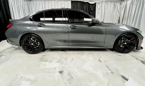 2019 BMW 330 i