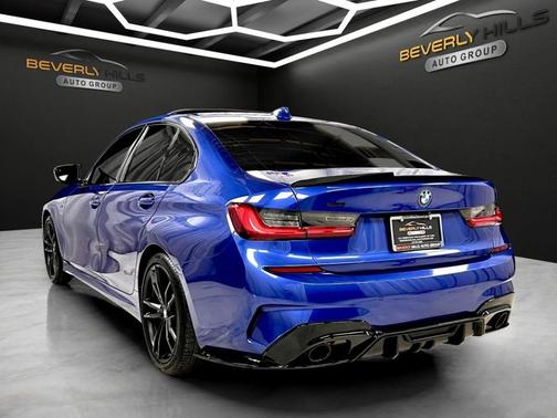 2020 BMW 330 i xDrive