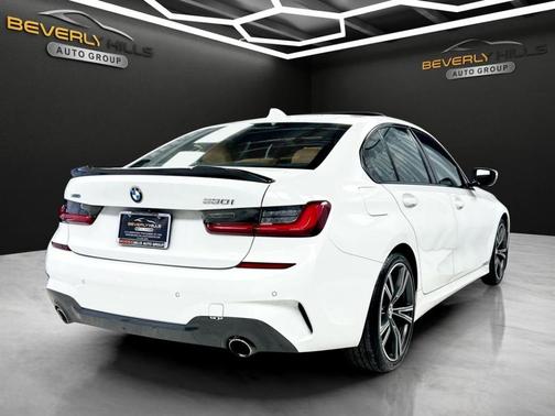 White 2021 BMW 330 i xDrive
