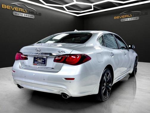 Liquid Platinum 2019 INFINITI Q70L 3.7X LUXE
