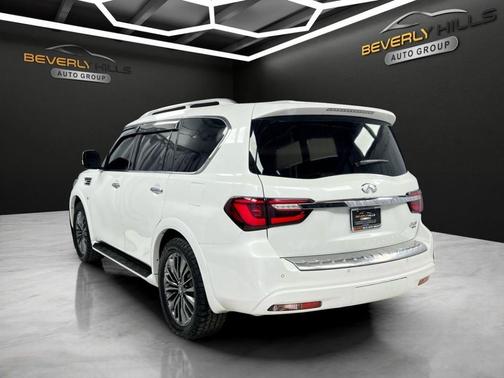 Moonstone White 2018 INFINITI QX80 Base