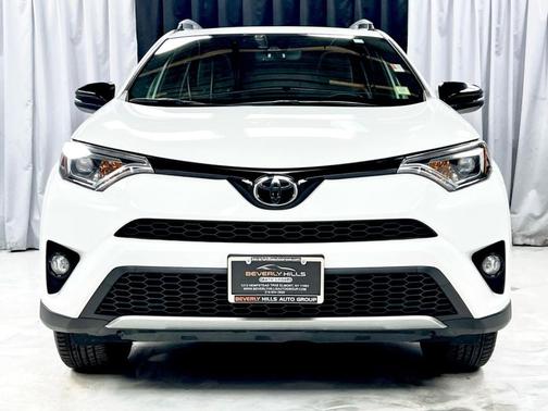 2018 Toyota RAV4 SE