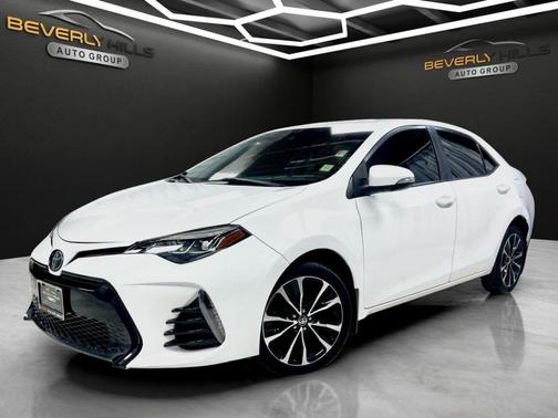 White 2018 Toyota Corolla SE