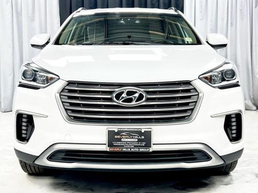 2017 Hyundai SANTA FE SE