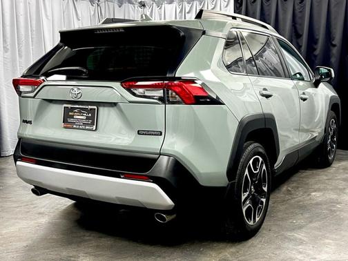2019 Toyota RAV4 Adventure