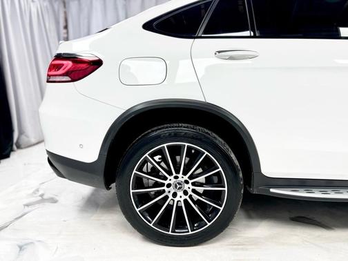 2021 Mercedes-Benz GLC 300 4MATIC Coupe