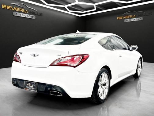 2016 Hyundai Genesis Coupe 3.8 Base