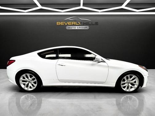 2016 Hyundai Genesis Coupe 3.8 Base