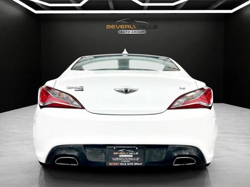 2016 Hyundai Genesis Coupe 3.8 Base