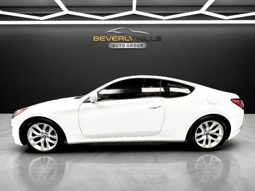 2016 Hyundai Genesis Coupe 3.8 Base